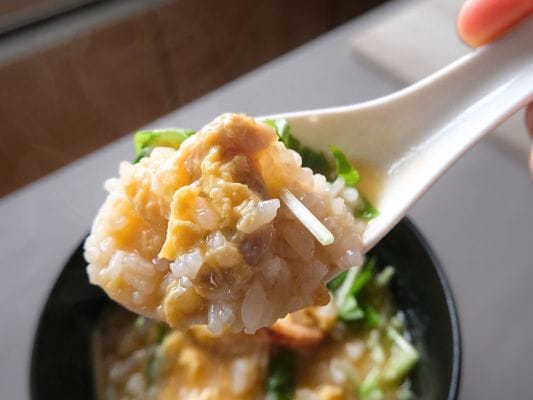 おじやのアップ（卵入りで親子丼のような香り）