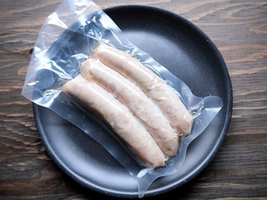 調理前の吟醸粕漬け。袋に入った状態で撮影。