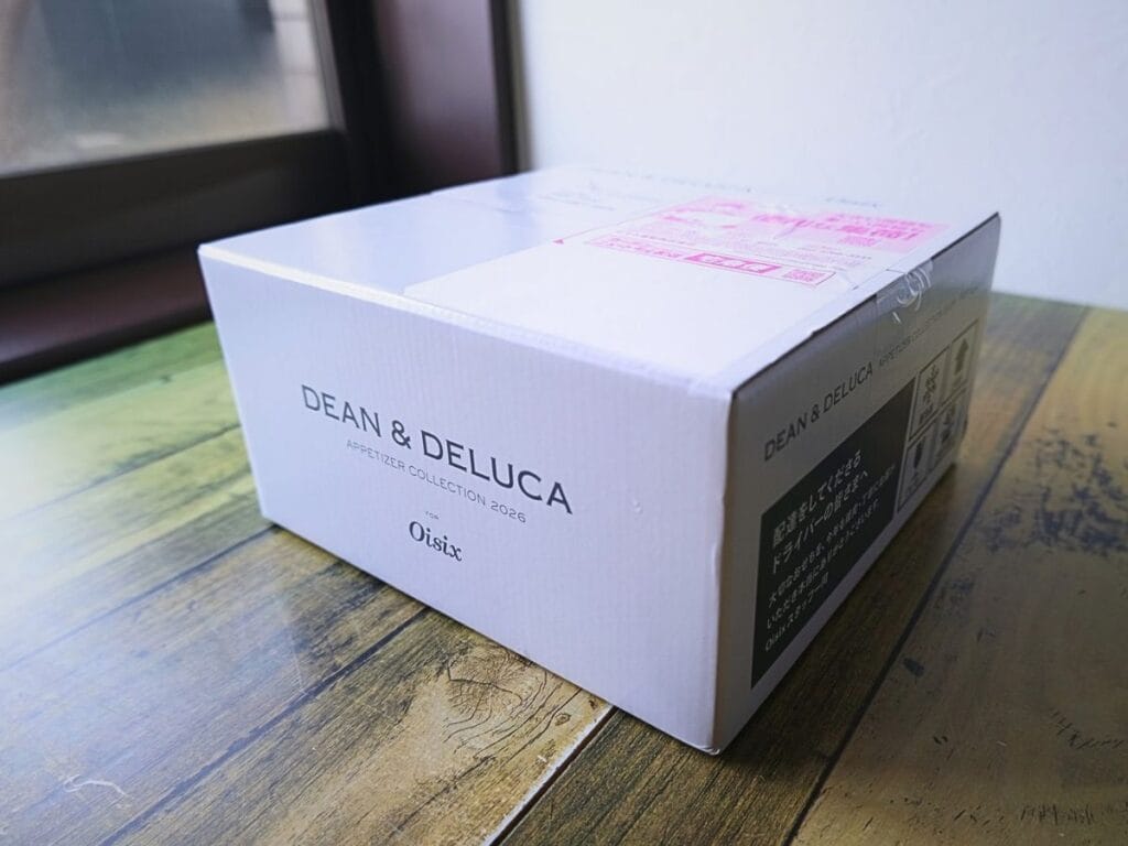 Oisix「DEAN & DELUCAオードブル2026」の外箱